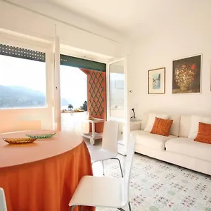 portofino-appartamento-vista-mare-con-piscina.hotelitalianriviera.com/